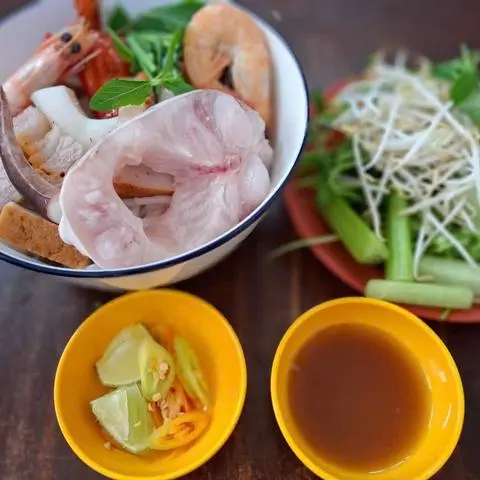 Hình ảnh bún mắm Cá Hú Đặc Biệt