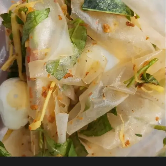 Hình ảnh Bánh tráng Bà Gánh không khô 