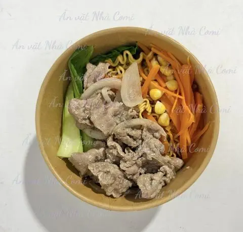Hình ảnh Mì trộn Indomie thịt bò xào củ hành