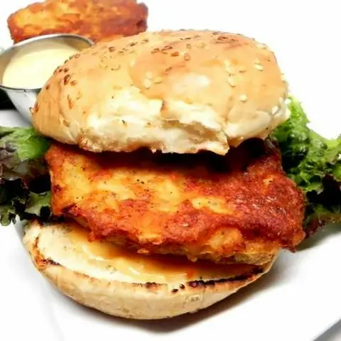Hình ảnh BURGER GÀ GIÒN 2 TẦNG