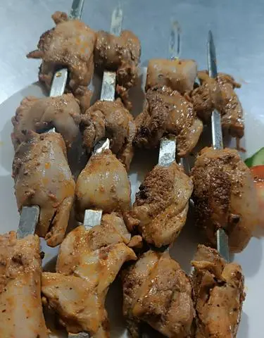 Hình ảnh GRILLED SHISH TAWOOK CHICKEN THIGH SKEWER ( 1 ) - XIÊNG GÀ RÚT XƯƠNG