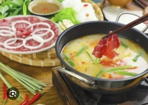 Hình ảnh Lẩu bò nhúng mẻ