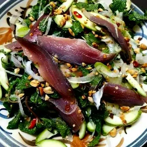 Hình ảnh Gỏi cá trích - phần nhỏ