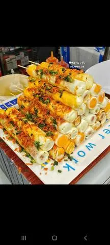 Hình ảnh Trứng cuộn xúc xích (trên 200k  cùng  loại  tặg bình  bông cô gái 100k)