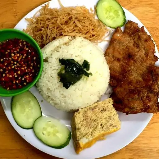 Hình ảnh Cơm tấm Sườn Miếng Chả