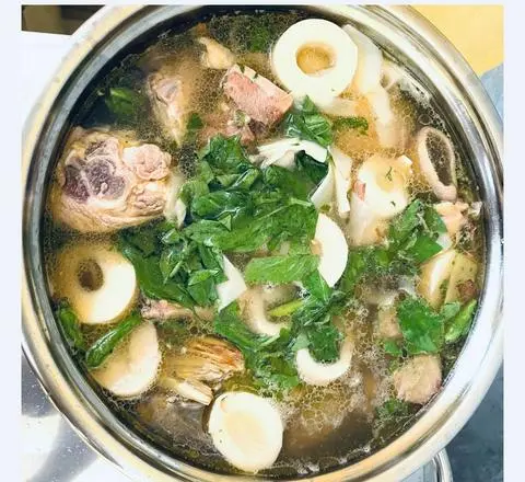 Hình ảnh Lẩu gà lá é Phú Yên - Size lớn