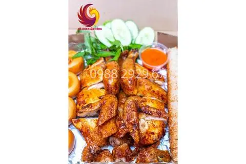 Hình ảnh Gà nướng tặng 3 bánh bao (gà ta)