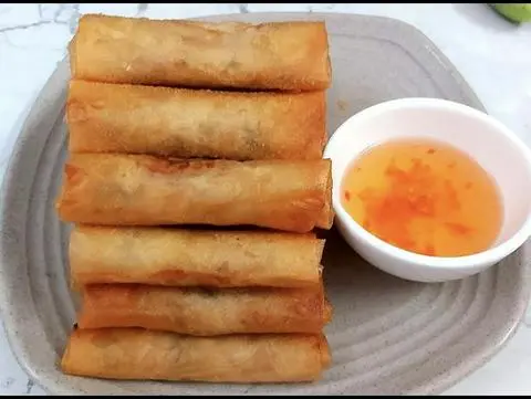 Hình ảnh Chả giò khoai môn thịt thêm (1 cây)