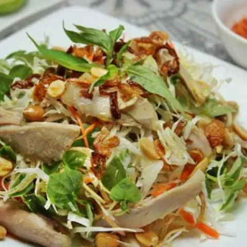 Hình ảnh bộ lòng gà trộn gỏi
