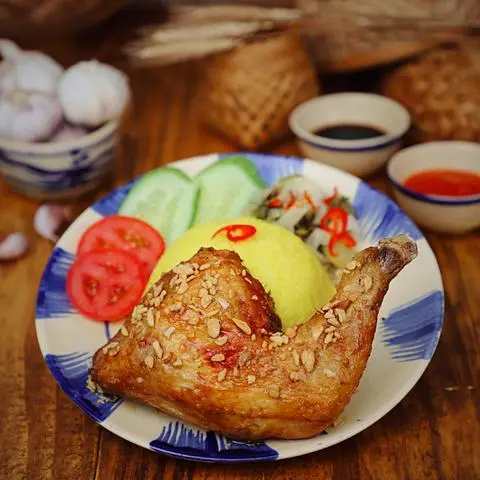 Hình ảnh Cơm Gà Mắm Tỏi (Best Seller)