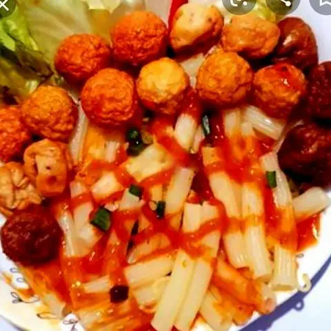 Hình ảnh Nui Xào Cá Viên