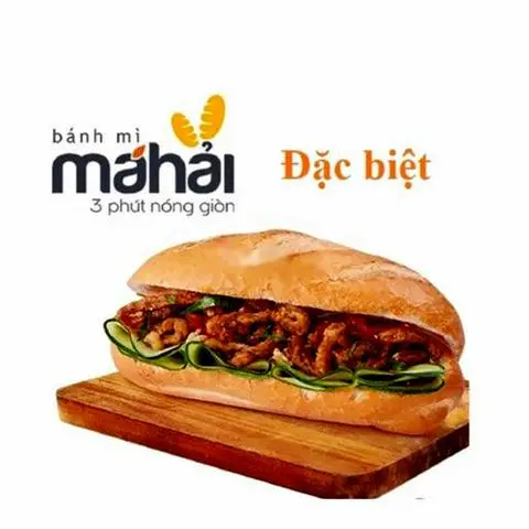 Hình ảnh Bánh mì chả cá đặc biệt