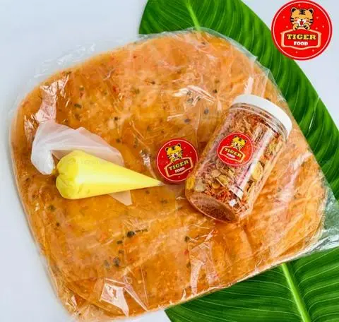 Hình ảnh Combo Bánh Tráng Dẻo Tôm Bơ Muối Tép