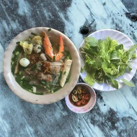 Hình ảnh Mì gói nước thập cẩm