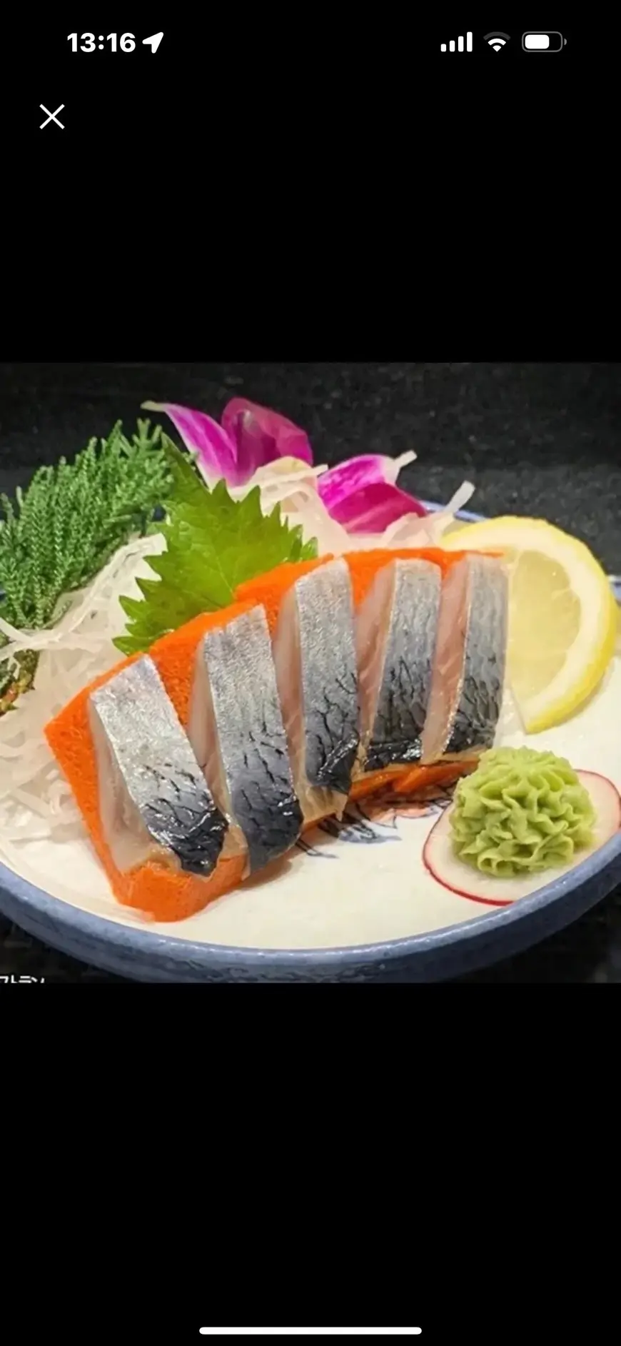 Hình ảnh Sashimi cá trích ép trứng đỏ