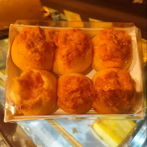 Hình ảnh Bánh mỳ kim sa trứng chảy