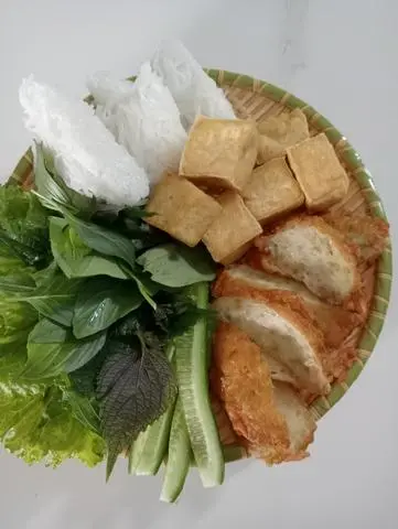 Hình ảnh Bún đậu chả cốm