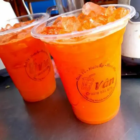 Hình ảnh Thơm - dâu - táo ly khổng lồ