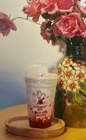 Hình ảnh Sữa dâu kem mây