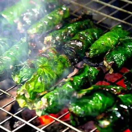 Hình ảnh Bò cuộn lá lốt 2 xiên 