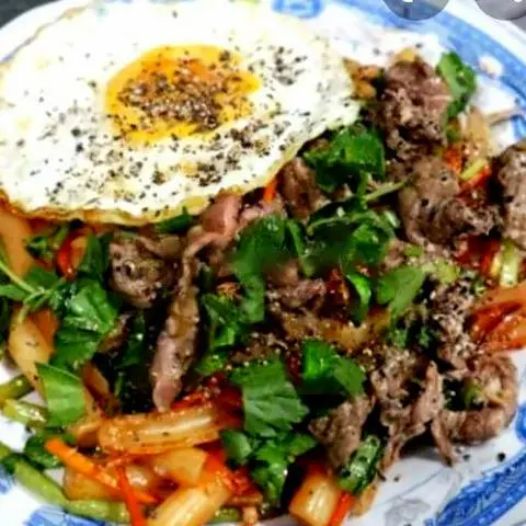 Hình ảnh Nui Xào Bò Trứng