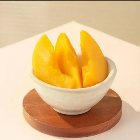 Hình ảnh 3 miếng đào