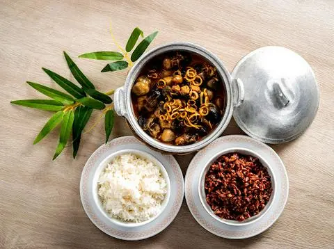 Hình ảnh Nấm Rơm Kho Sả