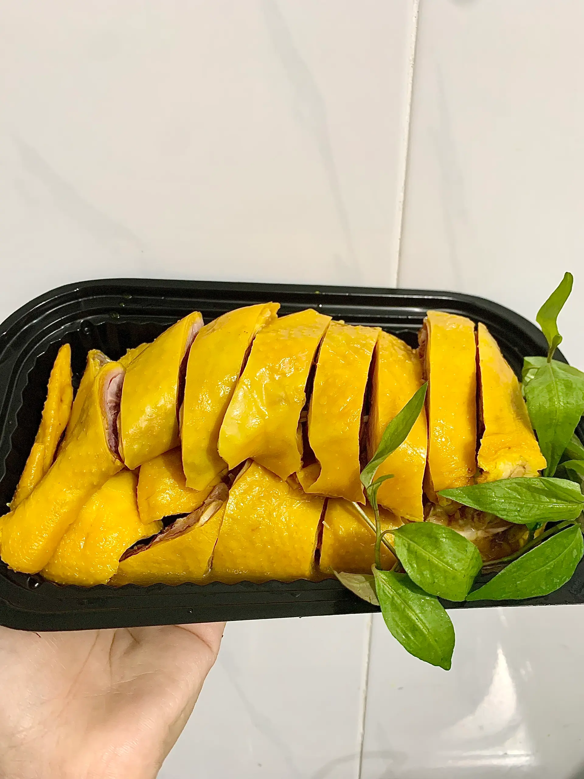 Hình ảnh Gà Ri Ủ Muối Nguyên Con Chặt Sẵn