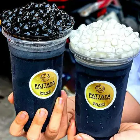 Hình ảnh Trà sữa than tre trân châu đen
