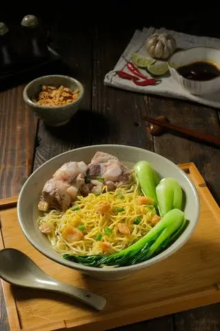 Hình ảnh Mì sườn sụn nước