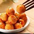 Hình ảnh Cá Viên Sốt Me Cay - Phần Nhỏ