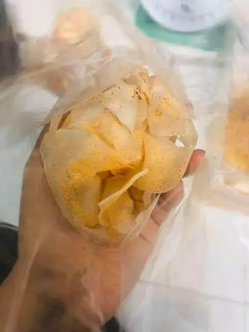 Hình ảnh Combo 1/2Kg Bánh Tráng Rìa Phơi Sương + Muối Nhuyễn + Tắc