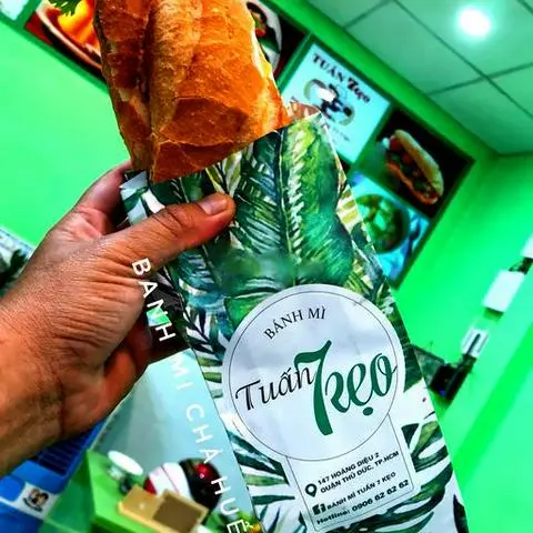 Hình ảnh Bánh Mì Chả Huế