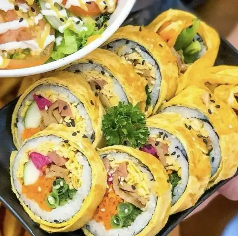 Hình ảnh Gimbap trứng cuộn