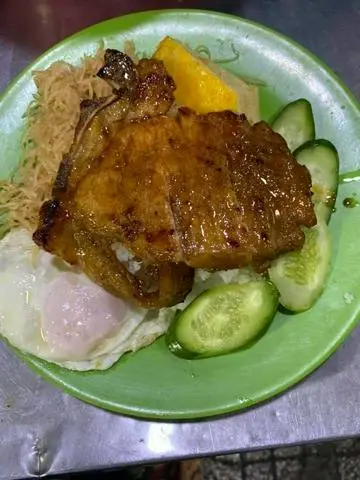 Hình ảnh Cơm sườn bì ốp la