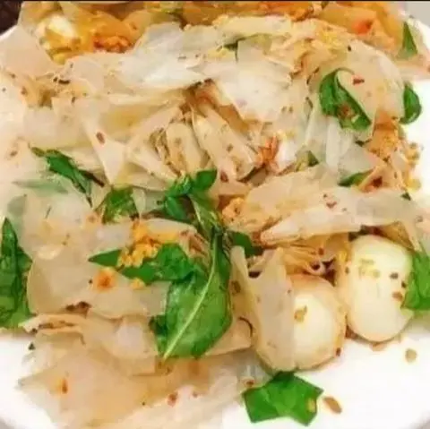 Hình ảnh bánh tráng trộn tỏi - bơ