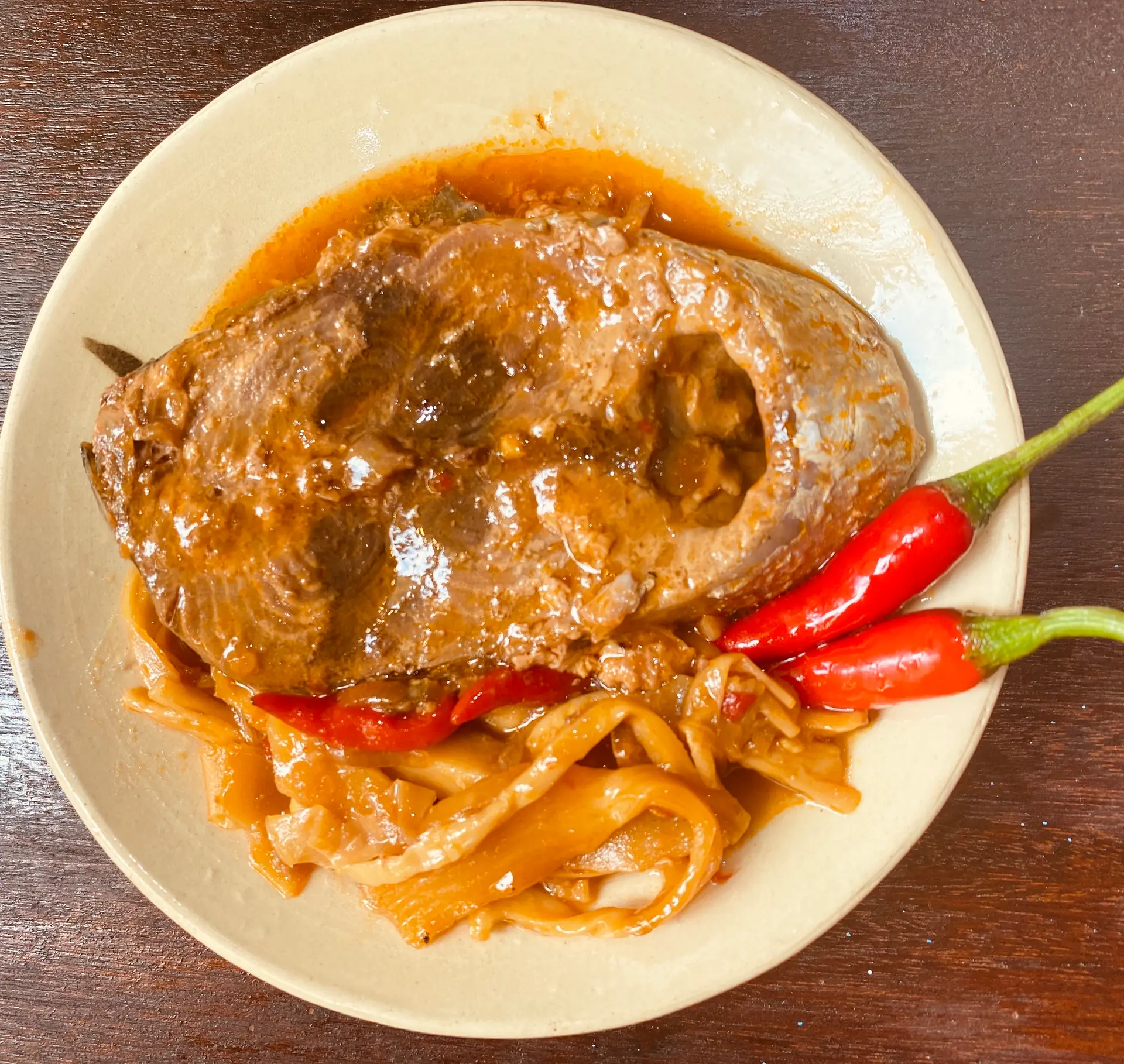 Hình ảnh Cơm cá ngừ kho măng
