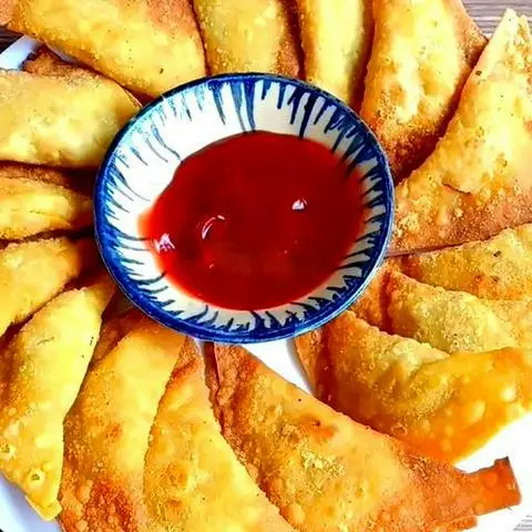 Hình ảnh Hoành thánh chiên