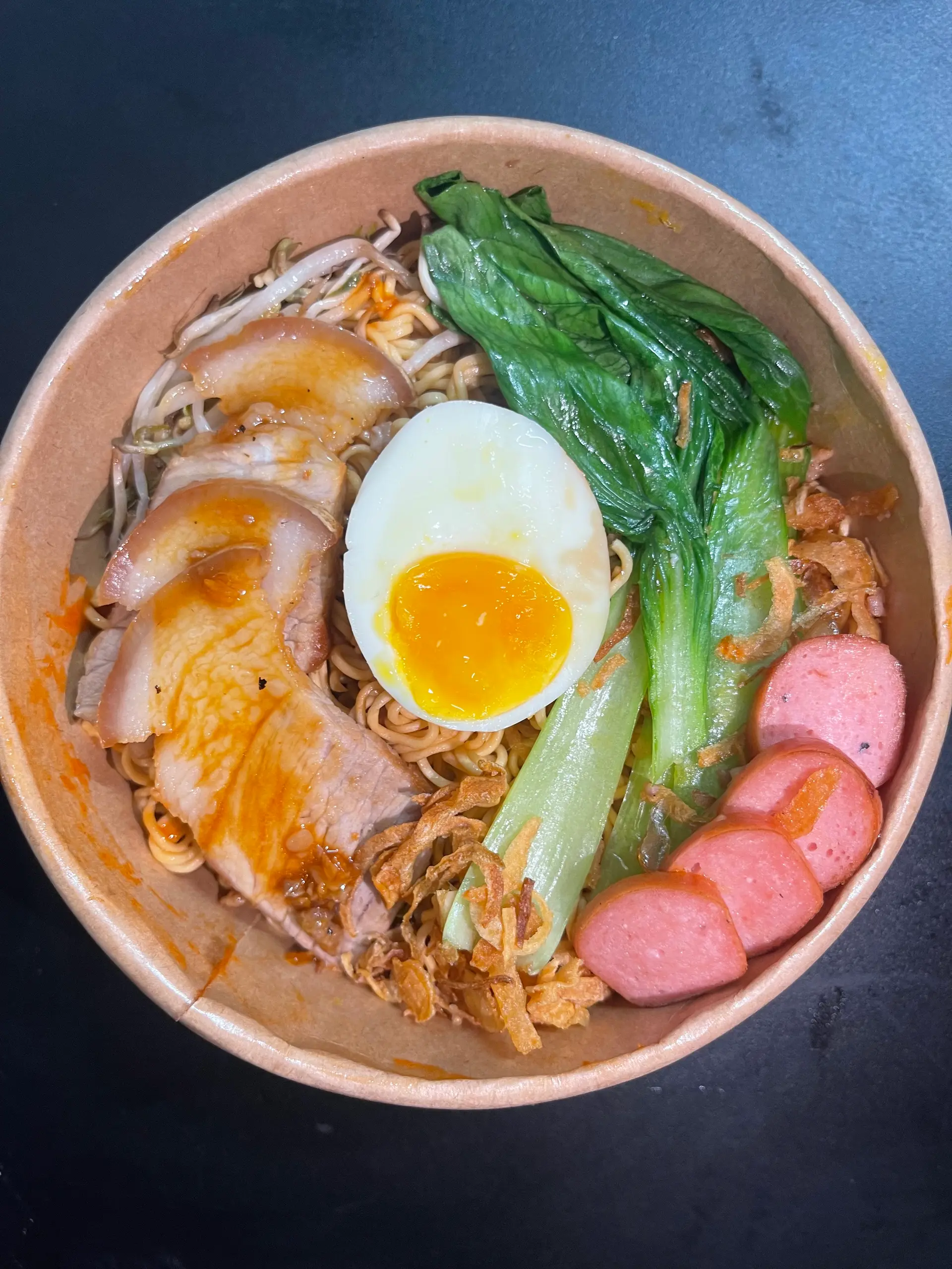 Hình ảnh Mì trộn xá xíu -  sốt sate đặc biệt