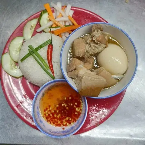 Hình ảnh Cơm thịt kho trứng 