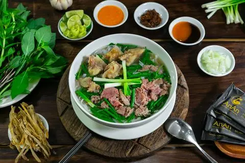 Hình ảnh Phở tái gân