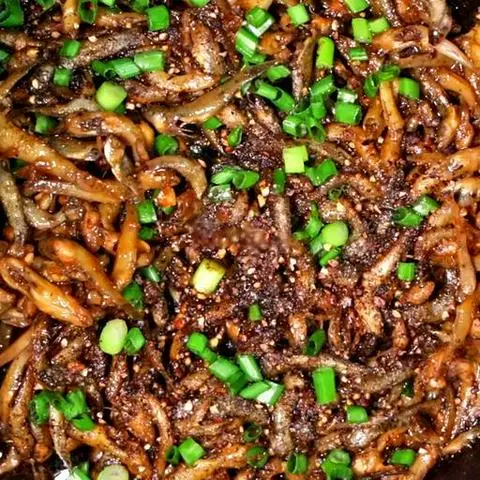 Hình ảnh Cá bóng trứng kho sẳn 150g