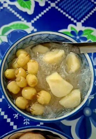Hình ảnh Chè thạch sen củ năng