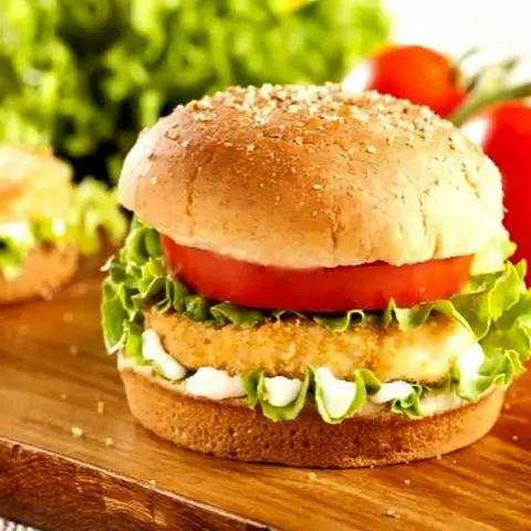 Hình ảnh BURGER TÔM TRỨNG PHÔ MAI - SUỐI