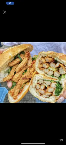 Hình ảnh banh mì chả cá nóng