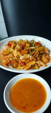 Hình ảnh Chân gà sốt thái