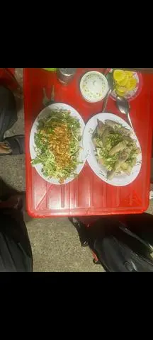 Hình ảnh Gỏi Gà Nửa Con
