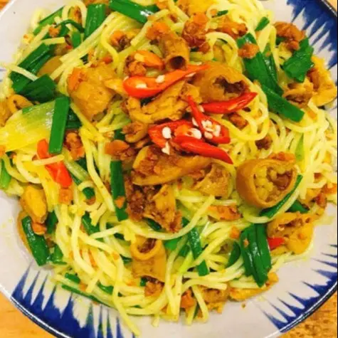 Hình ảnh bún lòng xào nghệ 