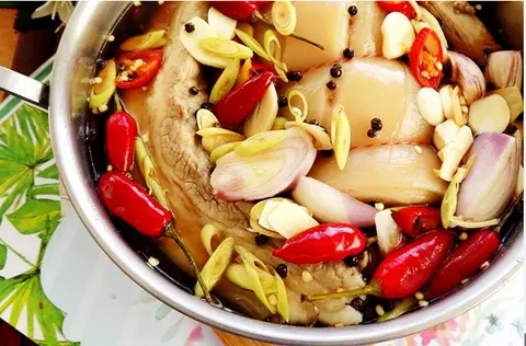 Hình ảnh Thịt ngâm mắm (Hủ Lớn)