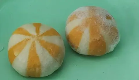 Hình ảnh Bánh bao trứng cá